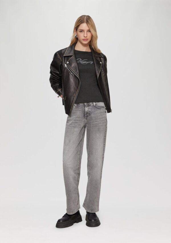 Rippshirt mit Acid-Waschung und Strass-Wording