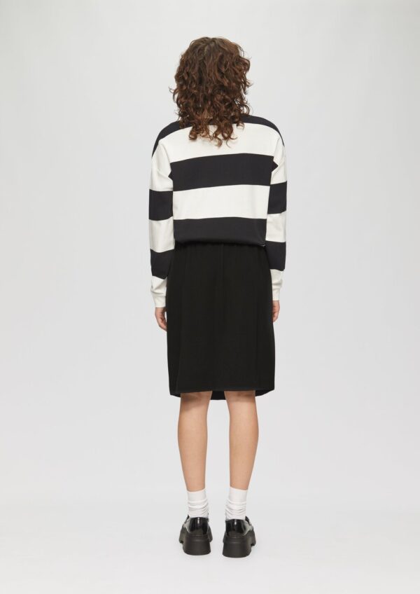 Rock aus elastischem Interlockjersey