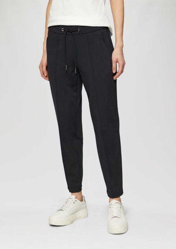 Jogpants mit Elastikbund und seitlichen Eingrifftaschen