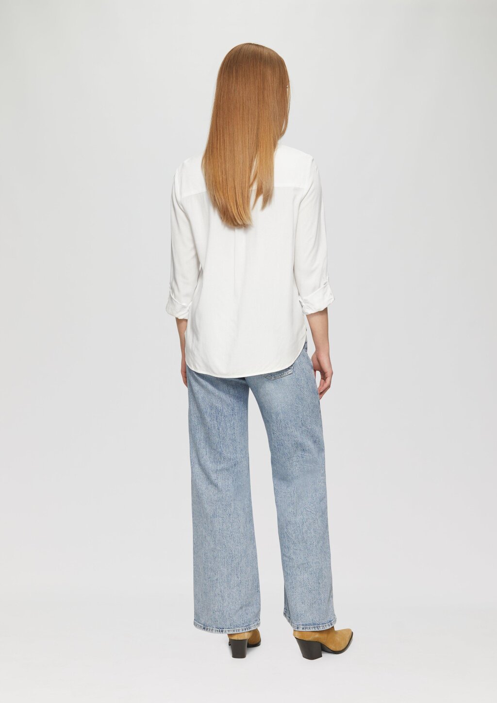 Viskosebluse mit Turn-up und aufgesetzten Taschen