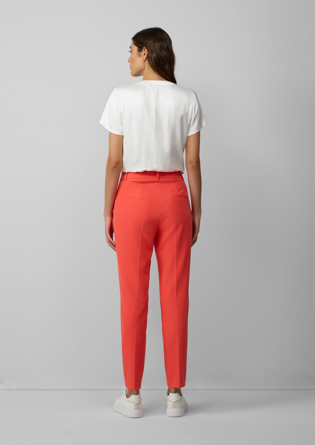 Satinbluse aus Viskose mit verdeckter Knopfleiste