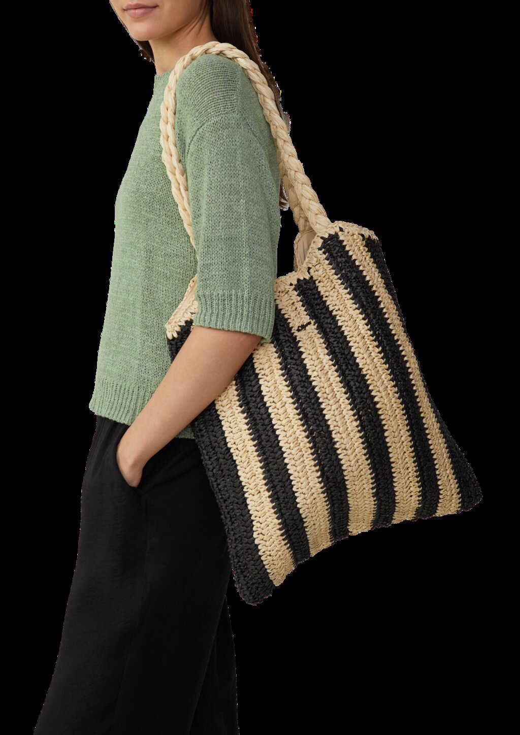 Gestreifte Raffia-Tasche mit geflochtenem Henkel