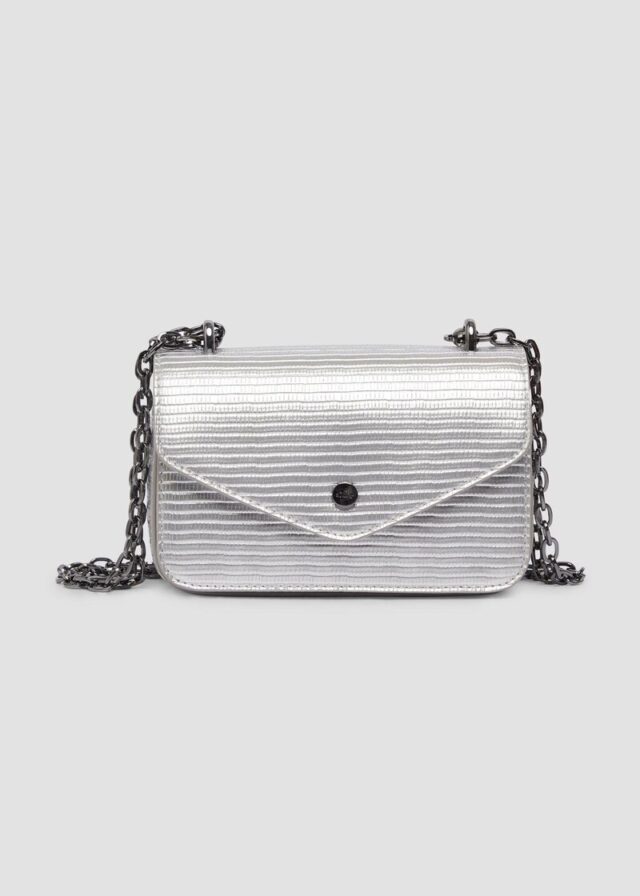 Handliche Envelope-Bag mit Ketten-Schultergurt und Überschlag mit Magnetverschluss