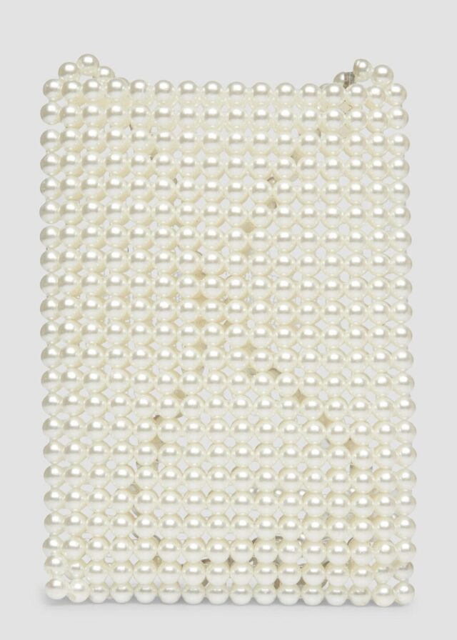 Smartphone-Tasche aus Schmuckperlen mit fixiertem Schulterriemen