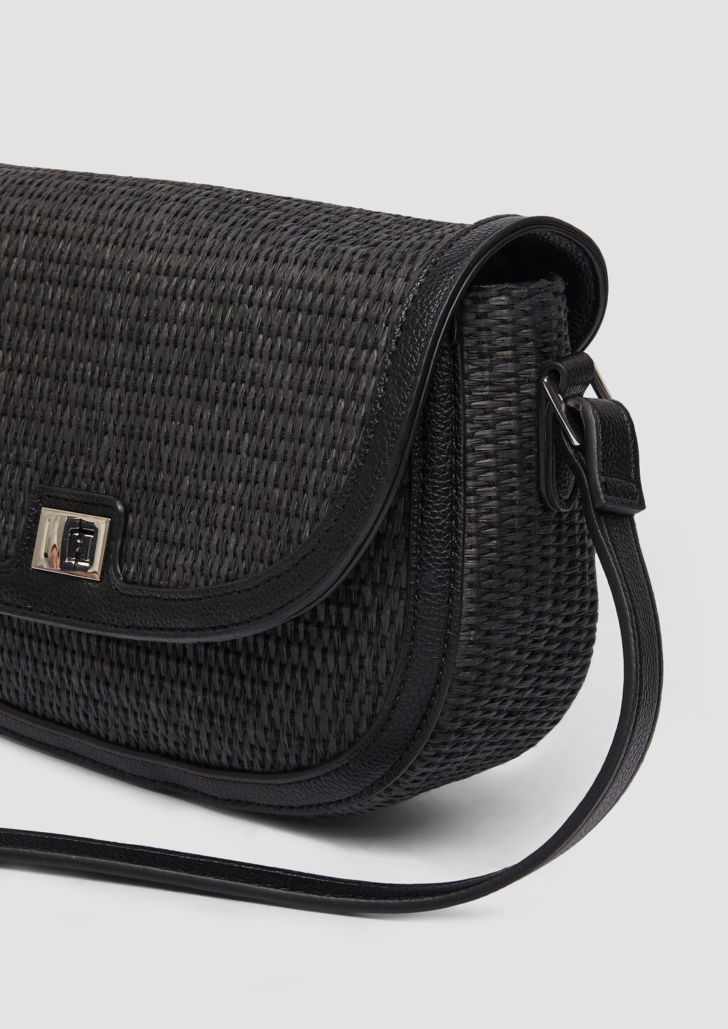 Saddle-Bag mit Drehverschluss