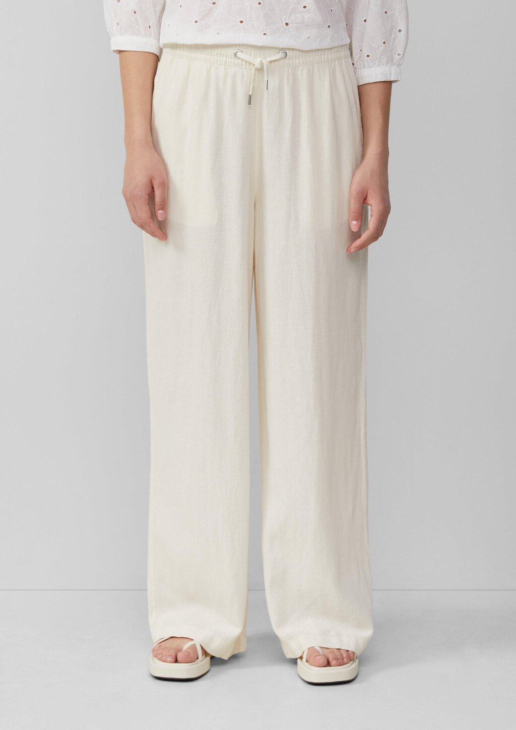 Leinenmixhose mit Gummizug und weitem Bein