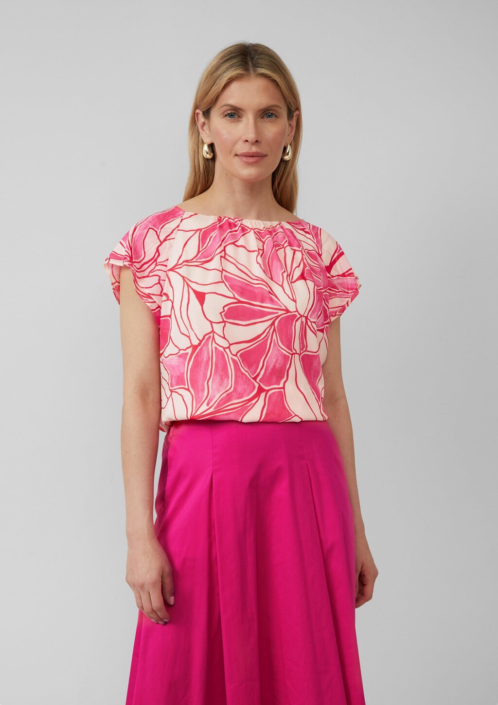 Weiche Viskosebluse mit All-over-Print