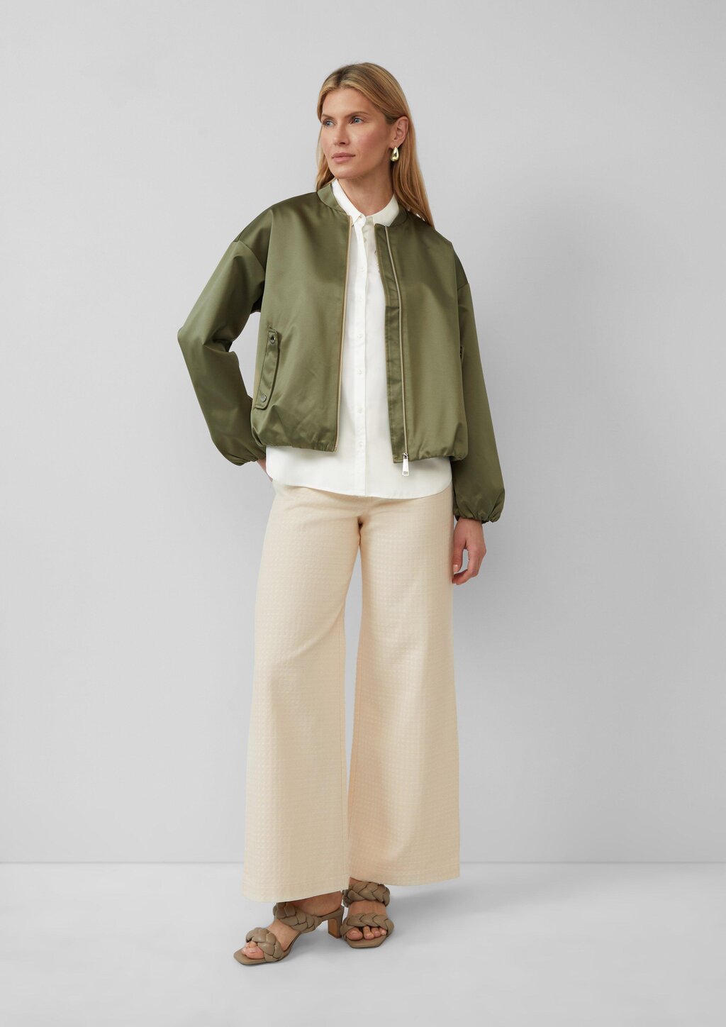 Satinierter Oversize-Blouson mit elastischem Saum