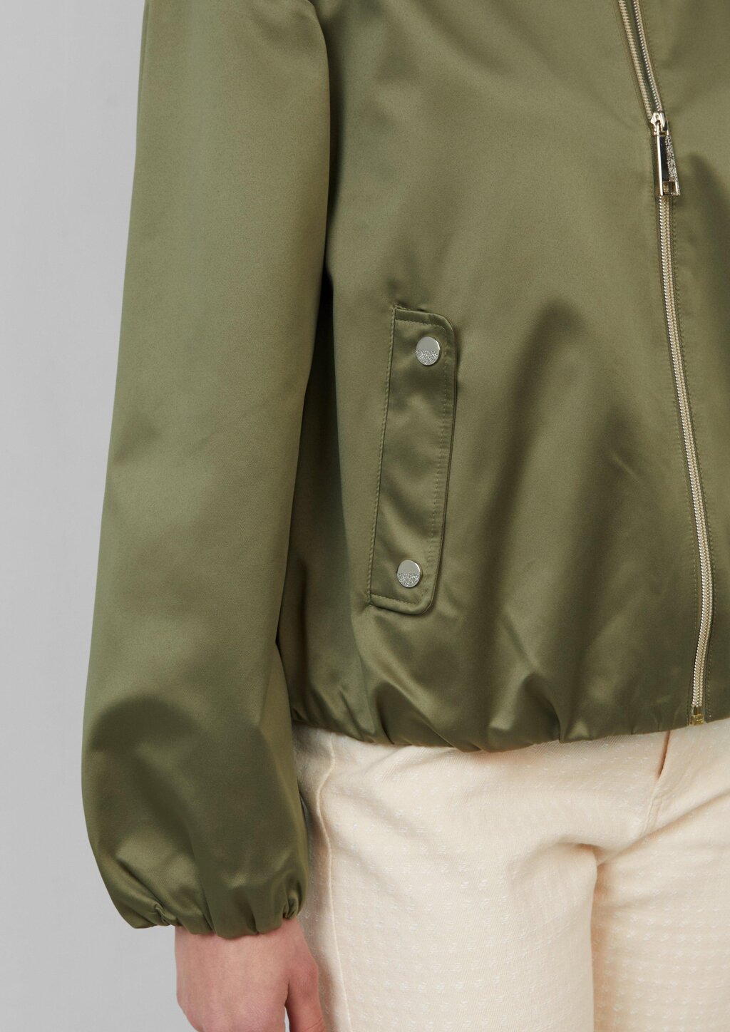 Satinierter Oversize-Blouson mit elastischem Saum