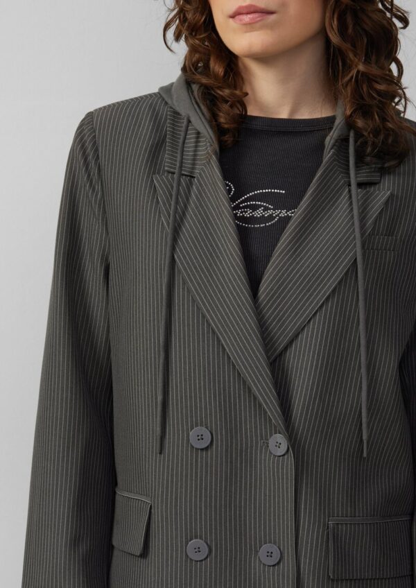 Nadelstreifenblazer mit abnehmbarer Kapuze