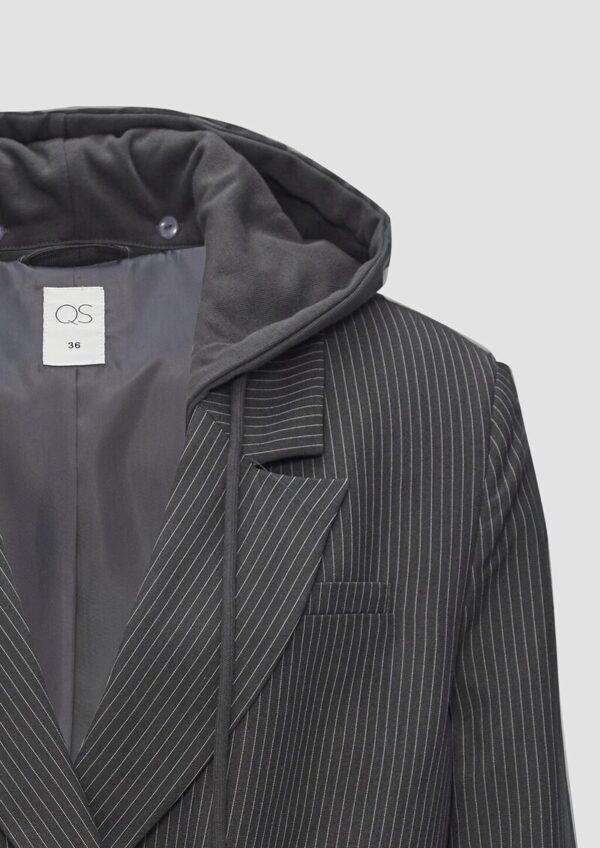 Nadelstreifenblazer mit abnehmbarer Kapuze
