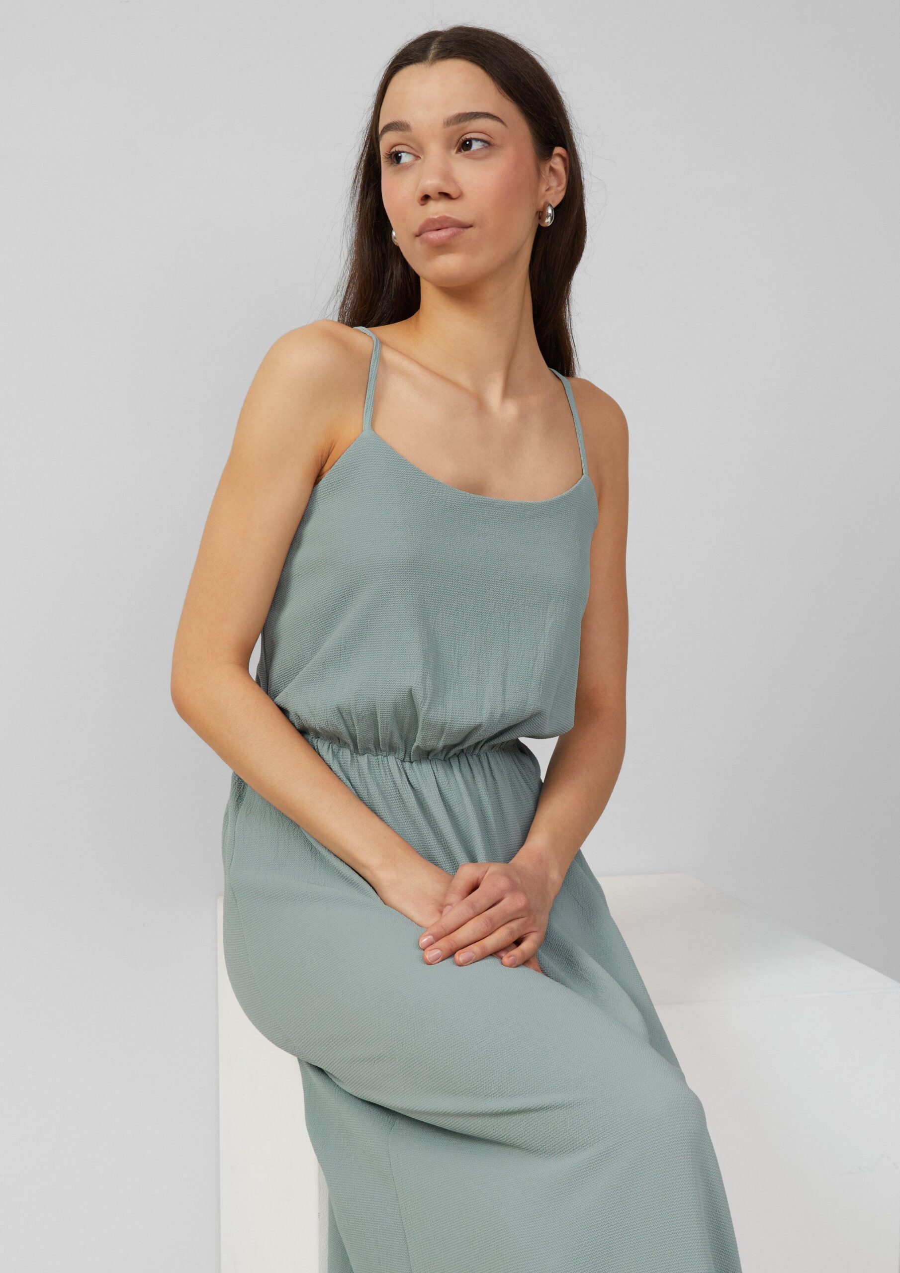 Langes Kleid mit Spaghettiträgern