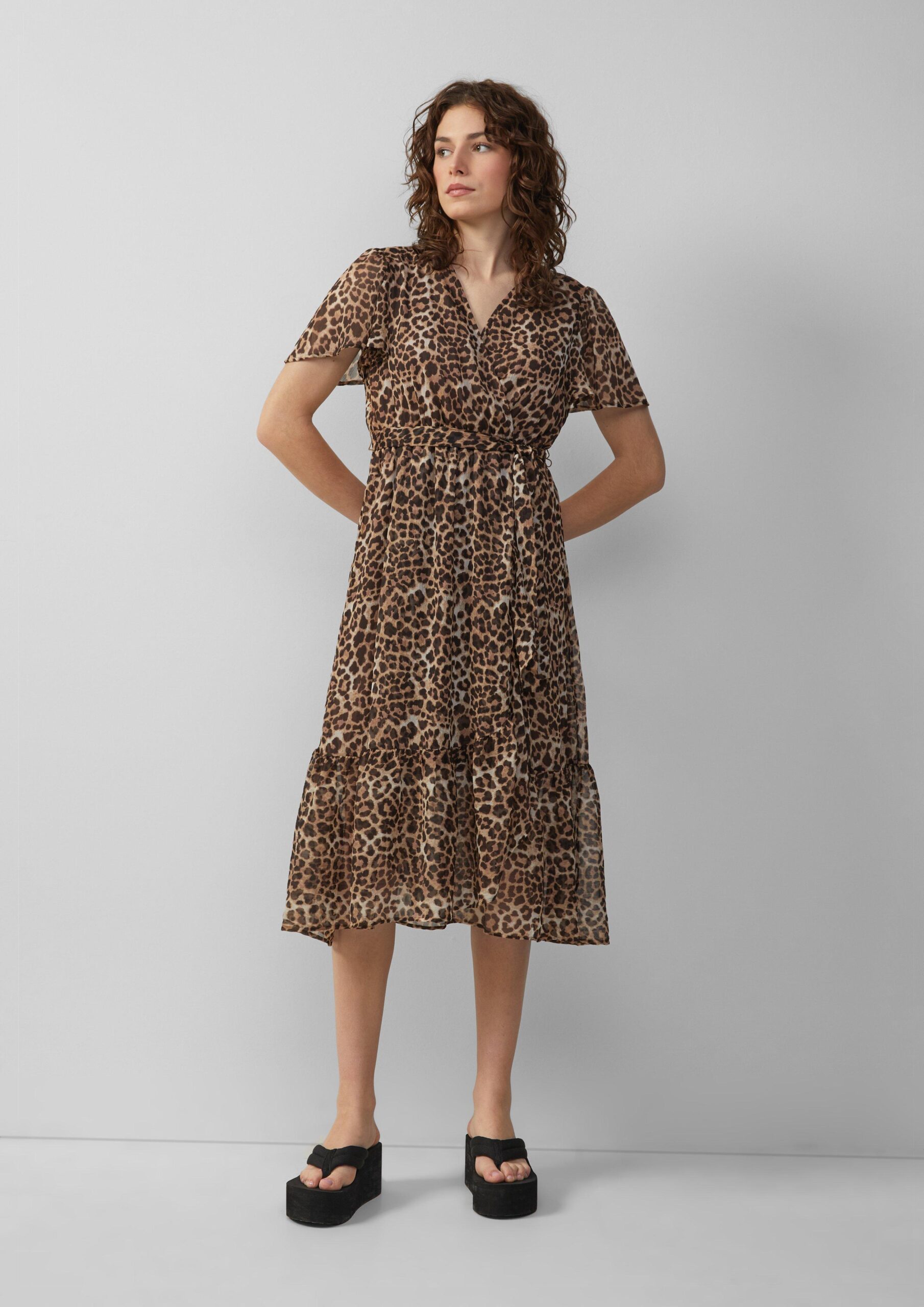 Chiffonkleid in Wickeloptik mit All-over-Print