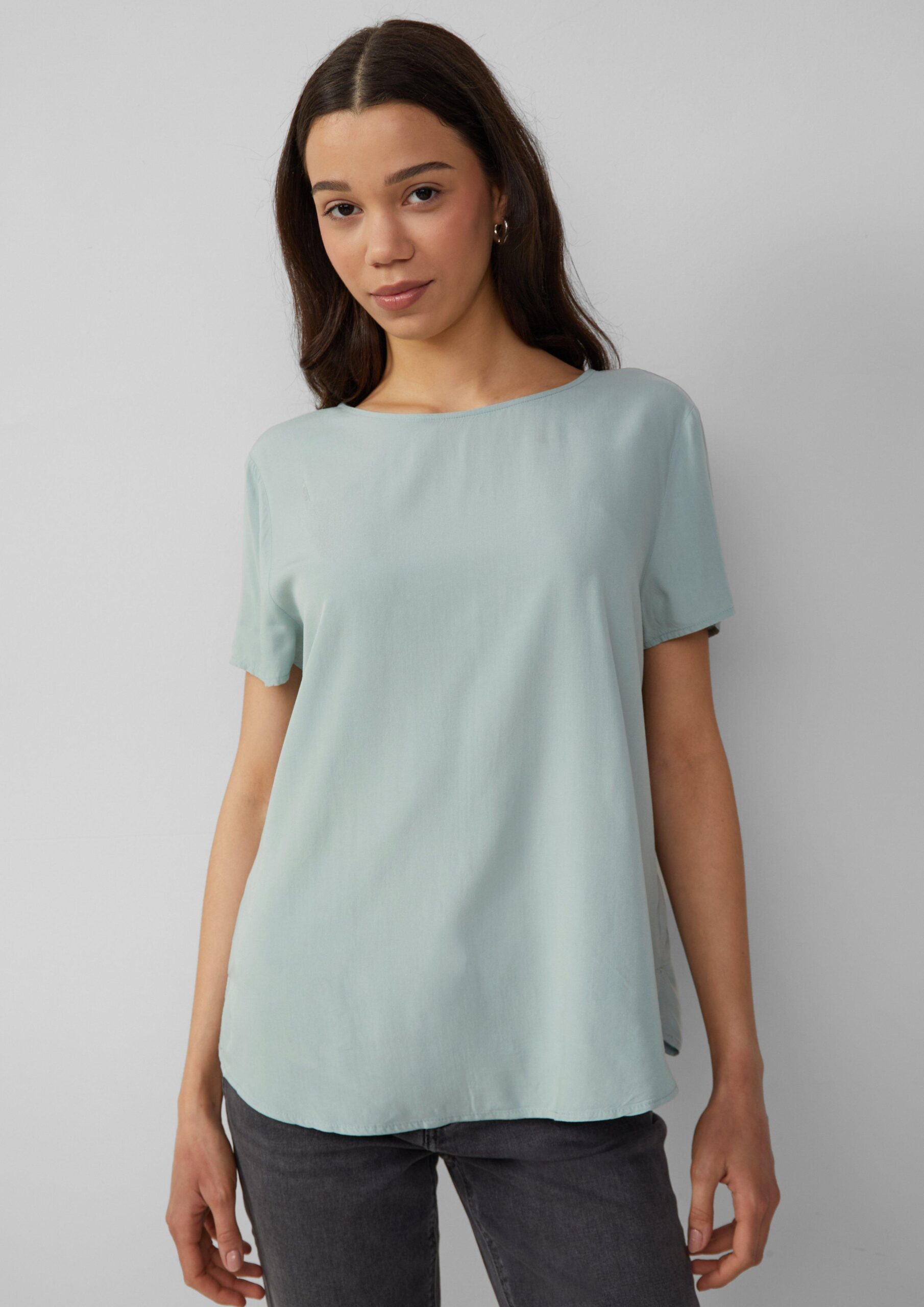 Kurzarmbluse aus Viskose