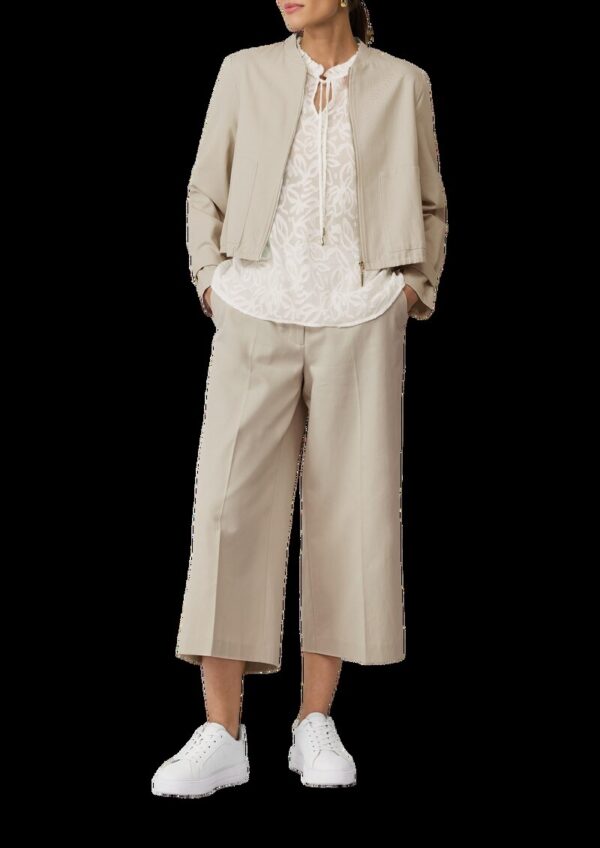 Semitransparentes Top mit Tunika-Ausschnitt und Rüschen