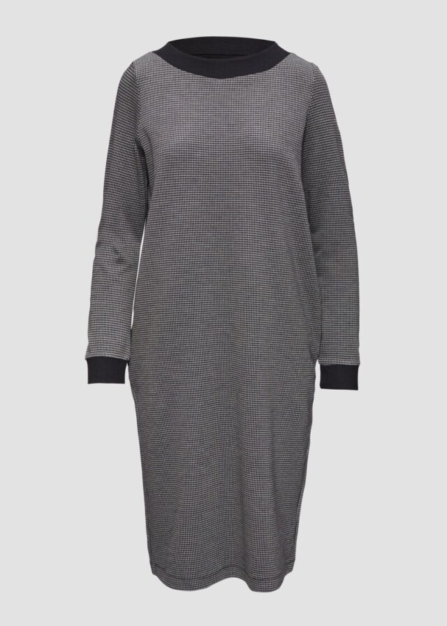 Kleid mit Hahnentrittmuster und seitlichen Eingrifftaschen