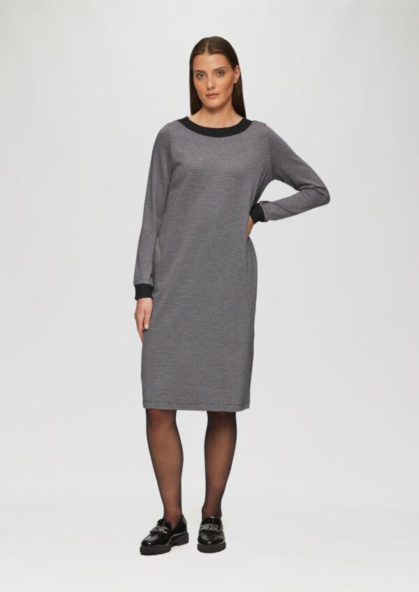 Kleid mit Hahnentrittmuster und seitlichen Eingrifftaschen