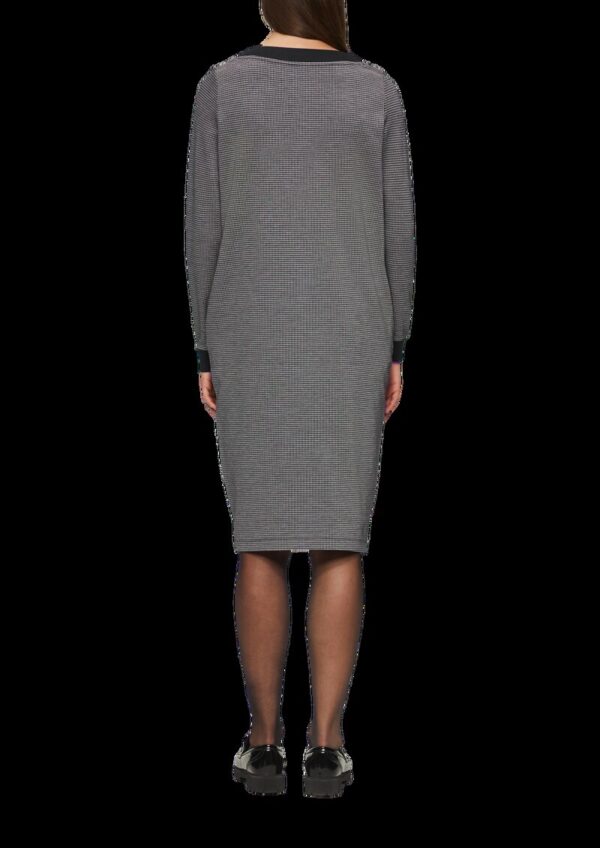 Kleid mit Hahnentrittmuster und seitlichen Eingrifftaschen