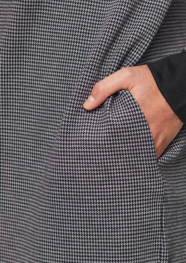 Kleid mit Hahnentrittmuster und seitlichen Eingrifftaschen