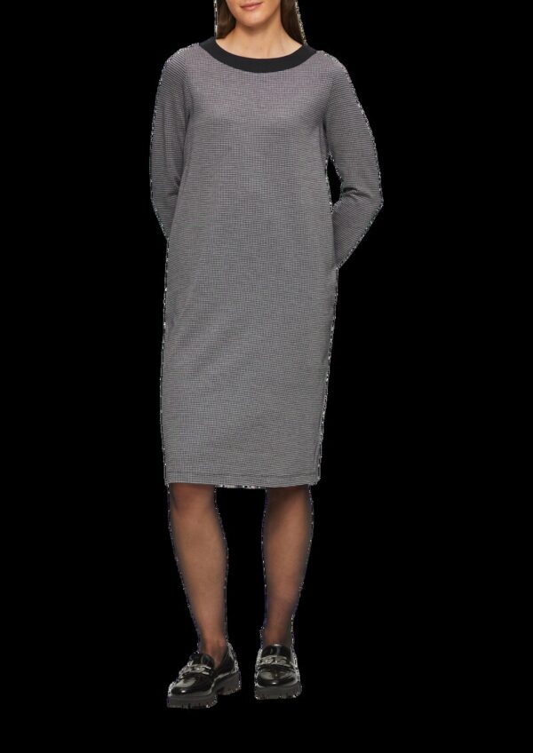 Kleid mit Hahnentrittmuster und seitlichen Eingrifftaschen