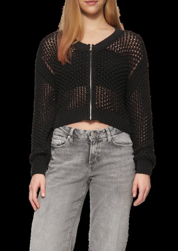 Boxy Strickjacke in Häkeloptik