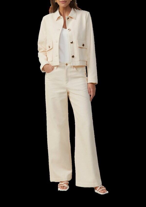 Leichte Jacke mit Strukturmuster und goldfarbenen Knöpfen