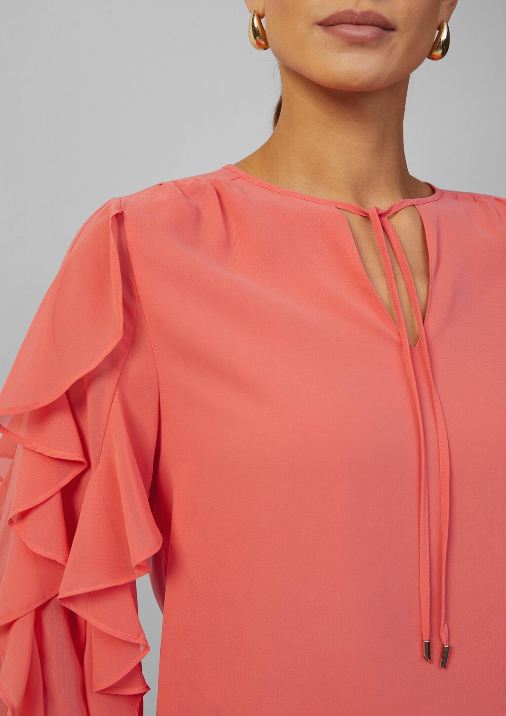 Leichte Chiffonbluse mit Rüschenärmeln