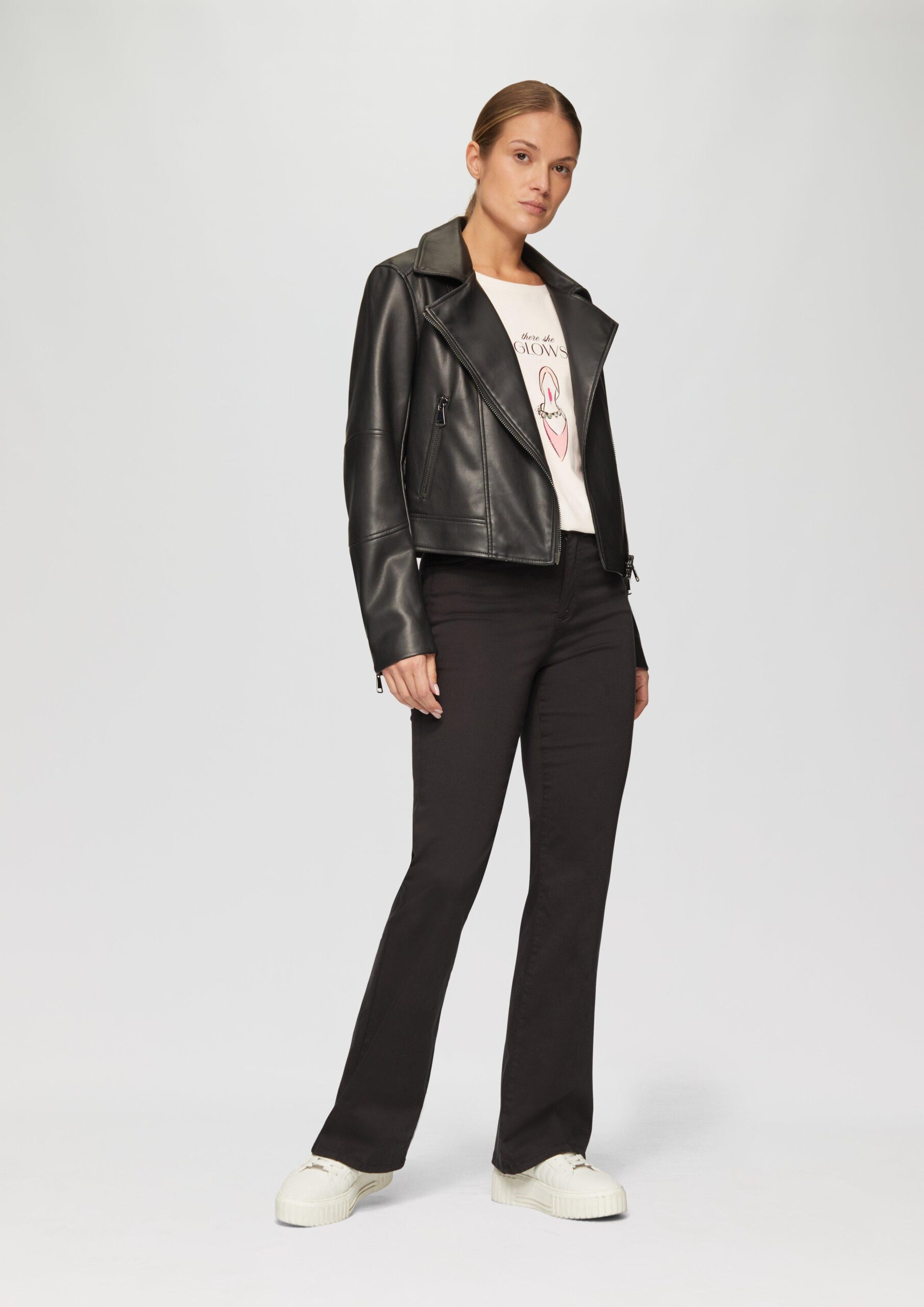 T-Shirt mit Print und Schmucksteinen