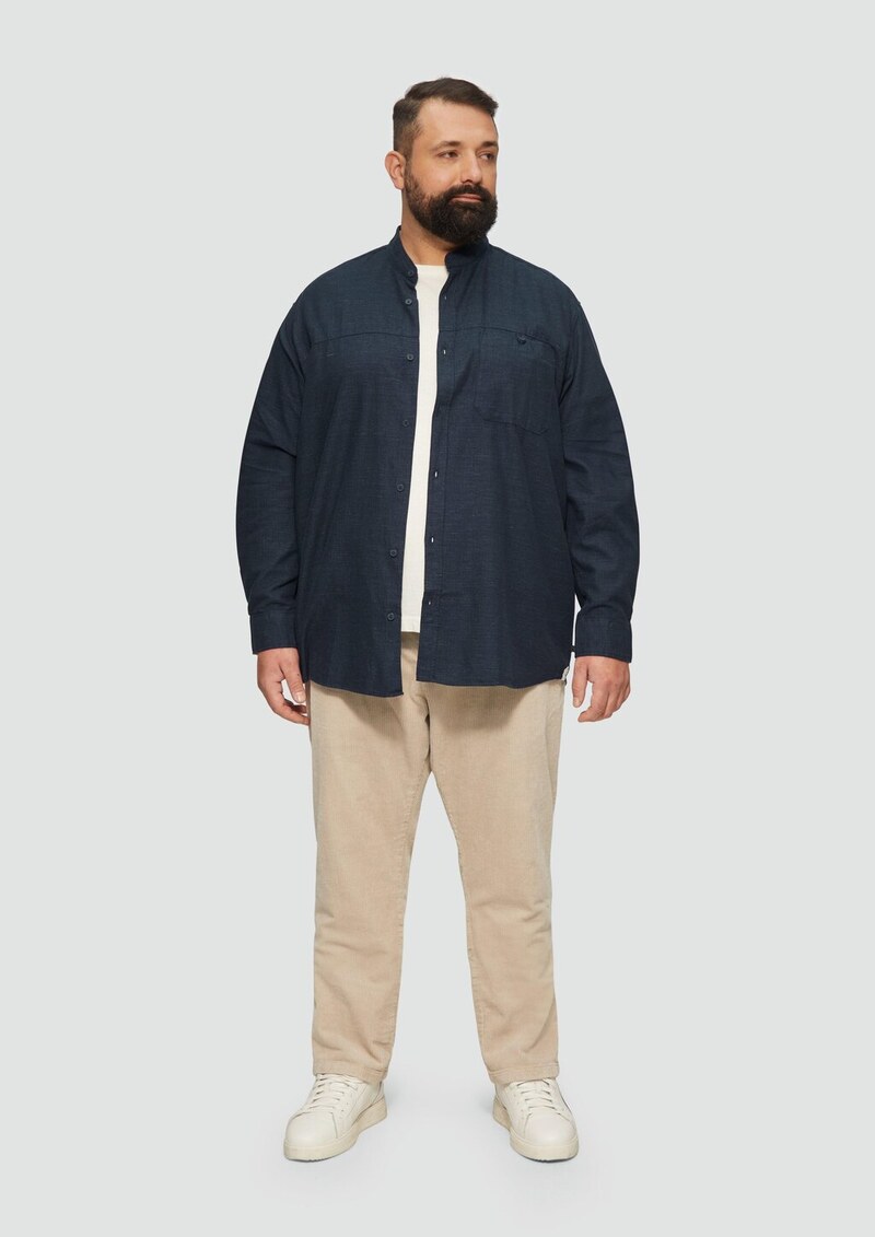 Regular Fit: Strukturiertes Baumwollhemd mit Stehkragen