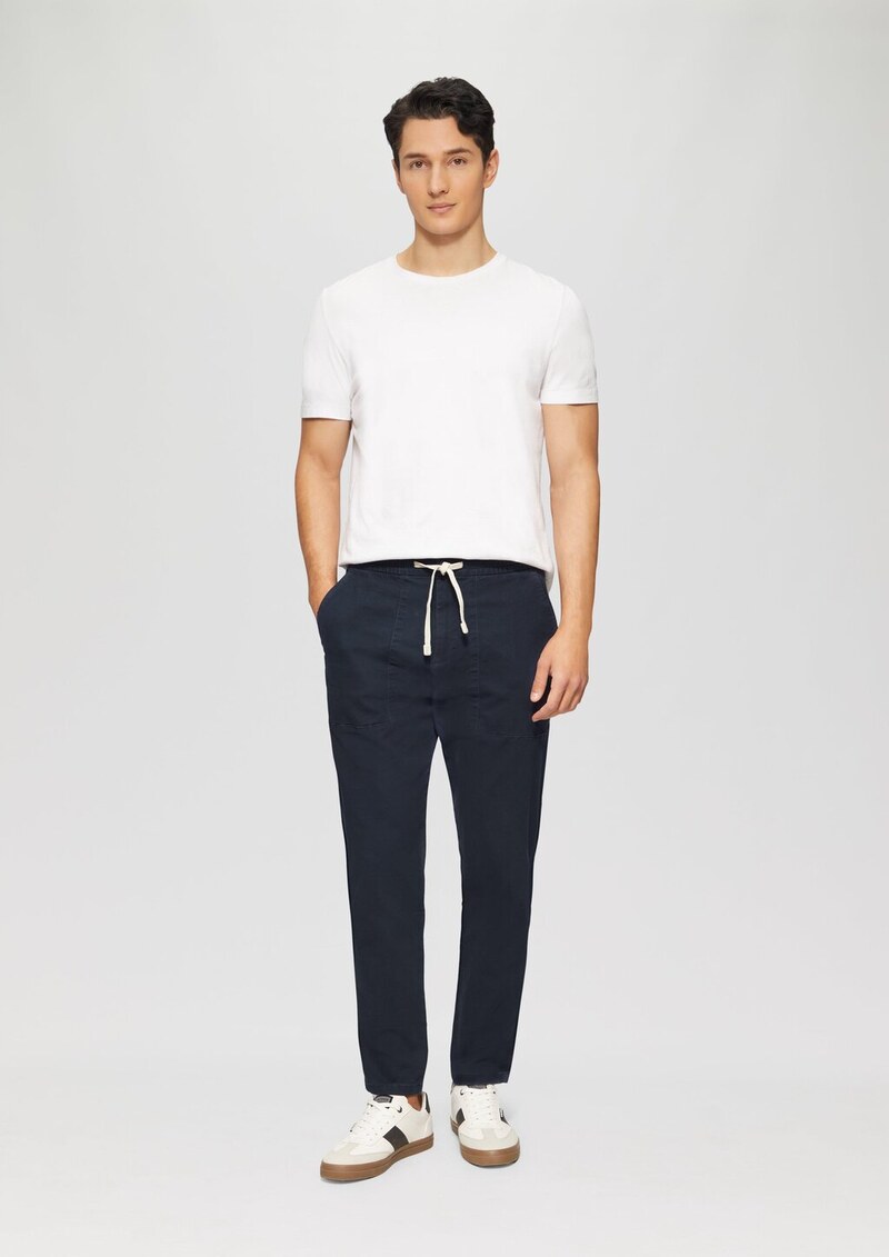 Detroit: Chinohose im Relaxed Fit aus Baumwollstretch