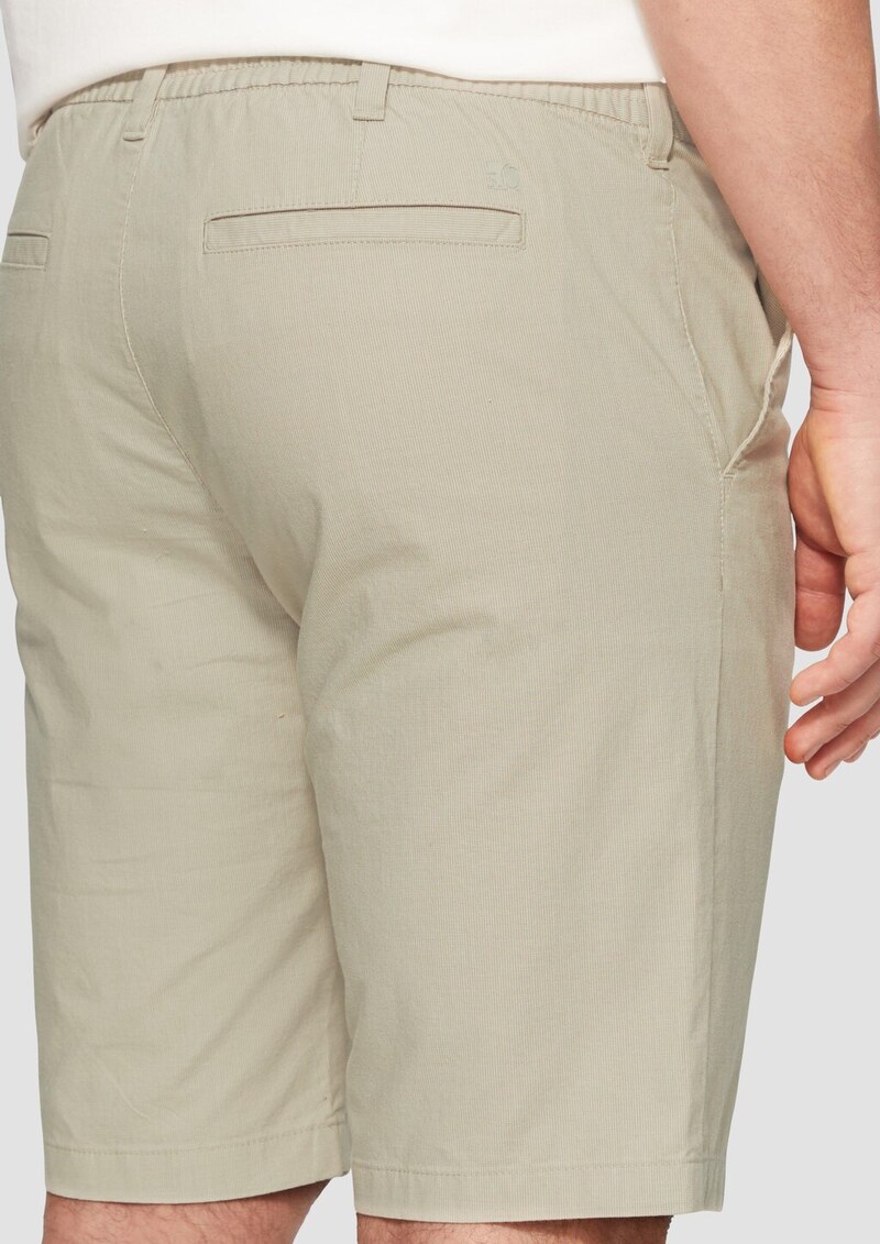 Chino-Shorts aus Baumwollstretch in melierter Optik