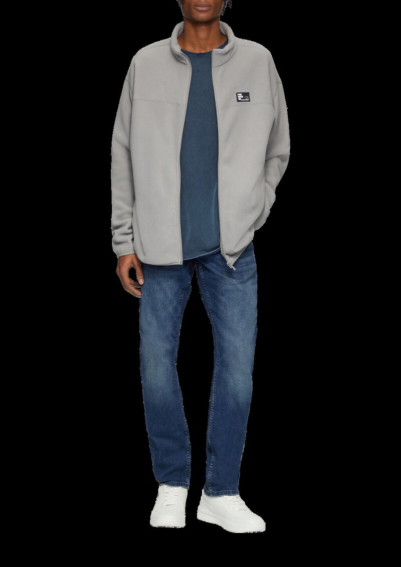 Gewaschenes T-Shirt mit Rollkante