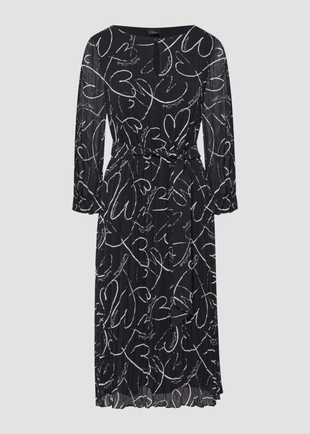 Plissee-Kleid mit Bindegürtel und Herz-Print