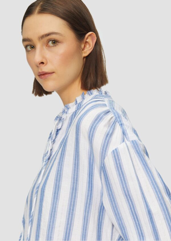 Bluse mit Rüschen und Glitzergarn