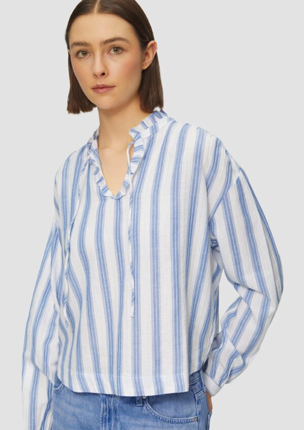 Bluse mit Rüschen und Glitzergarn