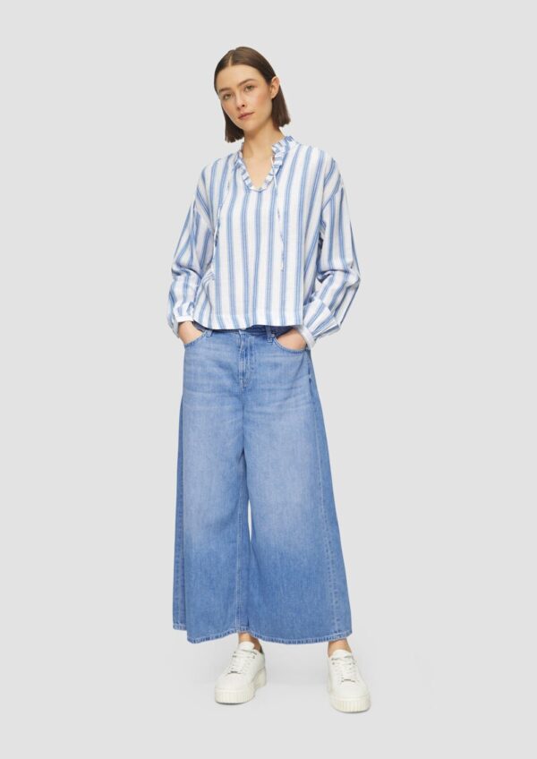 Bluse mit Rüschen und Glitzergarn