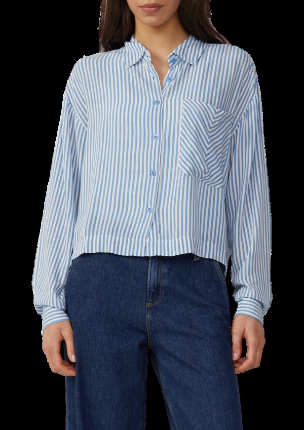 Verkürzte Streifenbluse mit aufgesetzter Tasche