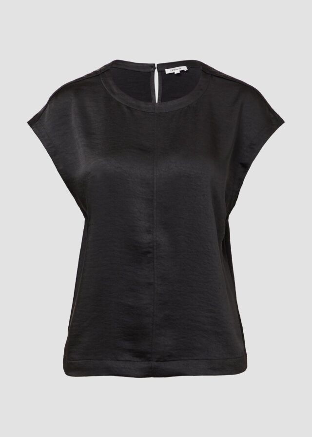 Satinshirt mit überschnittenen Schultern