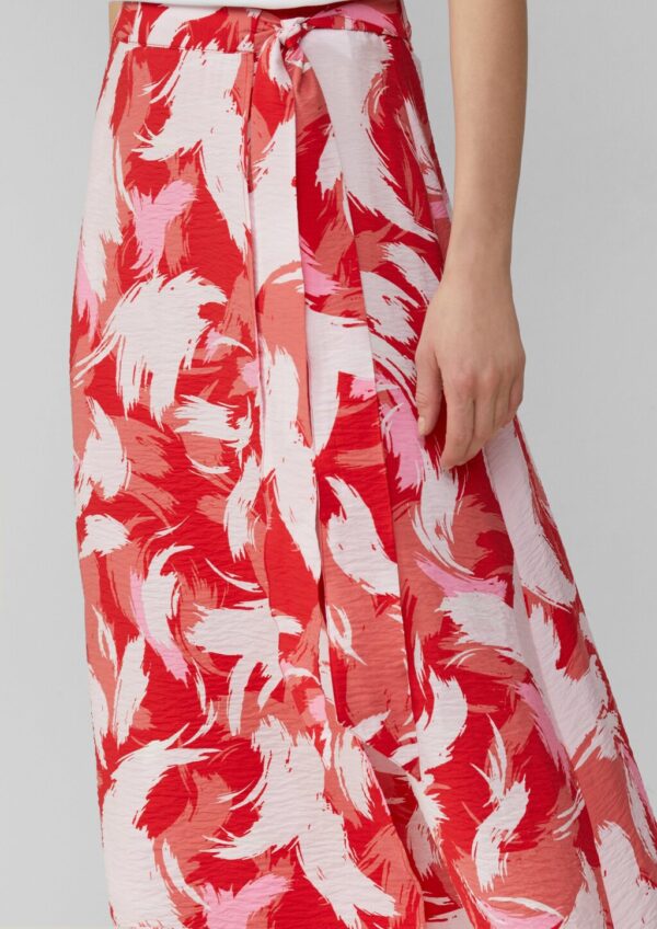 Strukturierter Wickelrock aus Viskosemix mit Bindegürtel