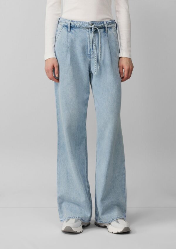 Jeans Suri / Regular Fit / High Rise / Wide Leg / Bindegürtel