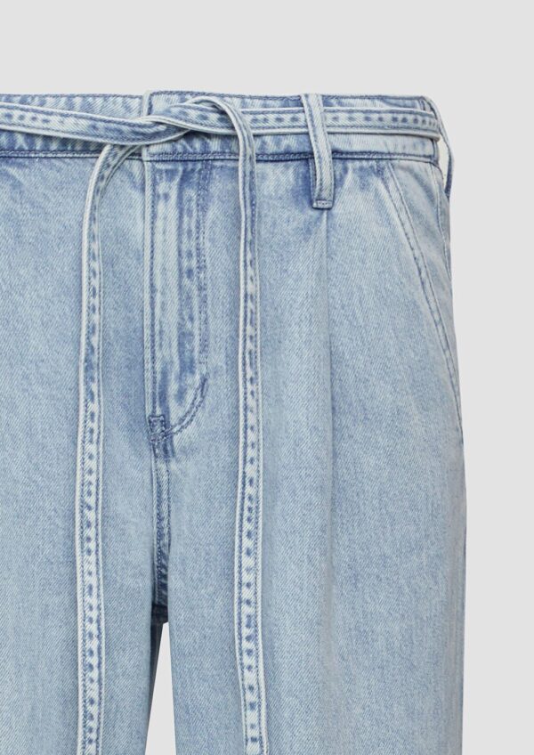 Jeans Suri / Regular Fit / High Rise / Wide Leg / Bindegürtel