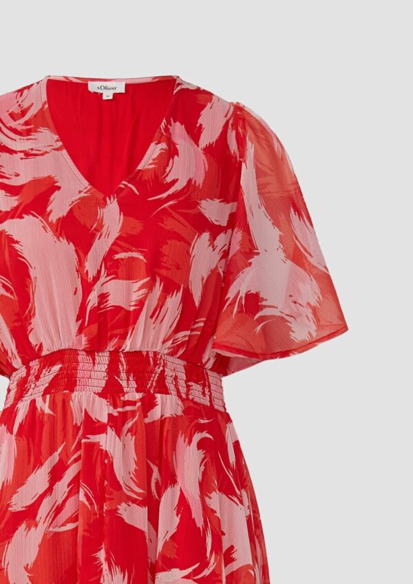 Maxikleid aus Chiffon mit gesmokter Taille