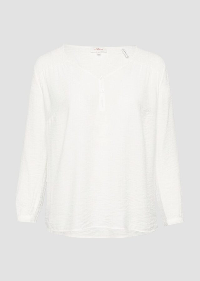 Strukturierte Bluse aus Viskosemix mit Smok-Details