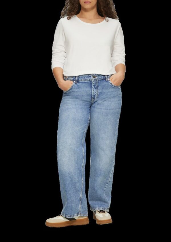 Jeans / Straight Fit / Mid Rise / Straight Leg