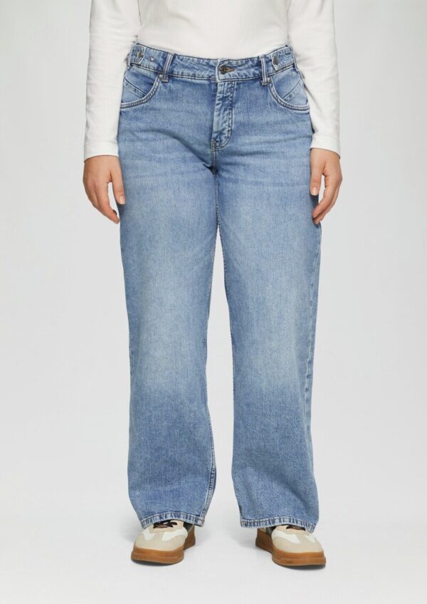 Jeans / Straight Fit / Mid Rise / Straight Leg