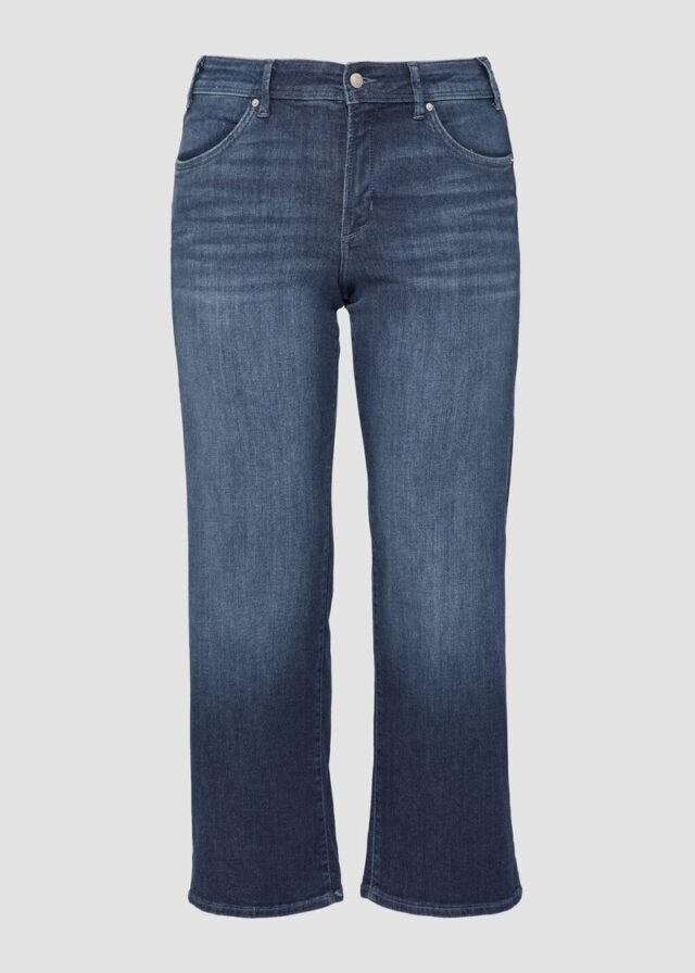 Jeans / Straight Fit / Mid Rise / Straight Leg