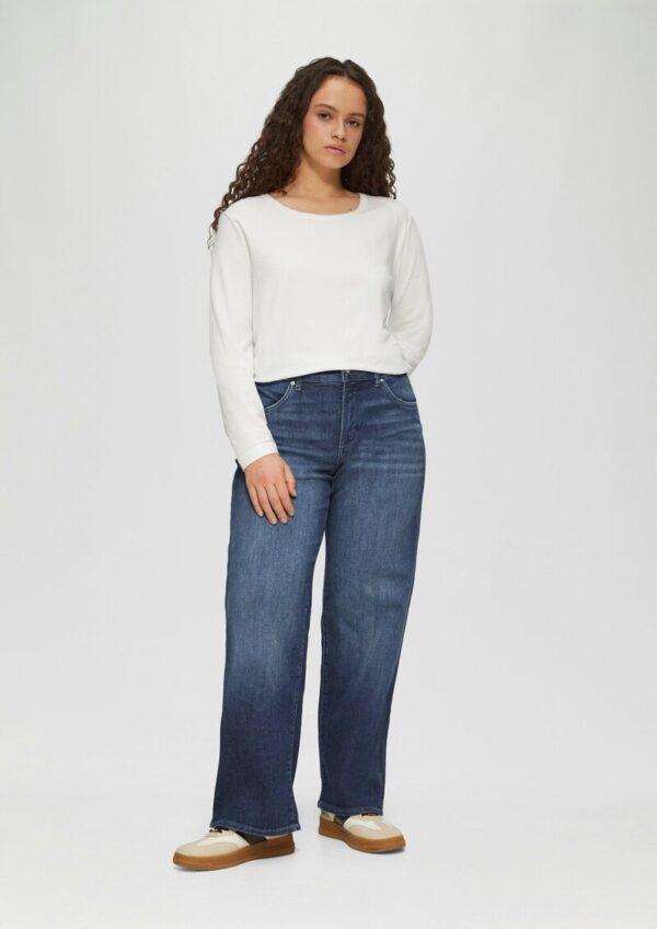 Jeans / Straight Fit / Mid Rise / Straight Leg