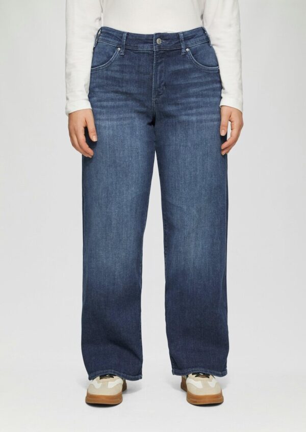 Jeans / Straight Fit / Mid Rise / Straight Leg