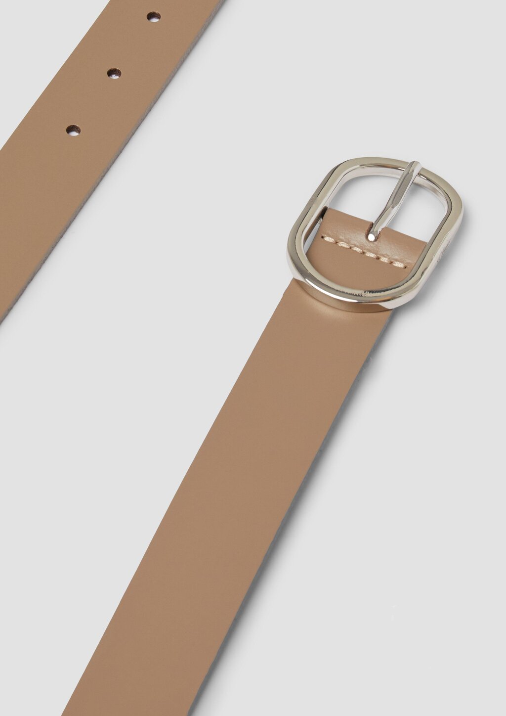Hochwertiger Ledergürtel mit ovaler Schließe und Logo-Detail