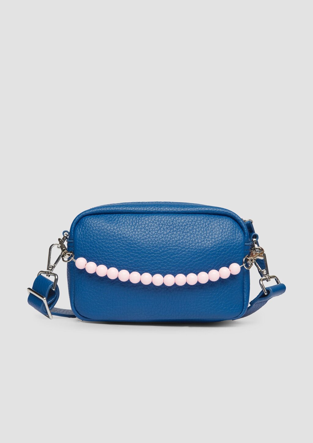 Handliche Camera-Bag mit abnehmbarem Perlen-Henkel und Reißverschlussfach